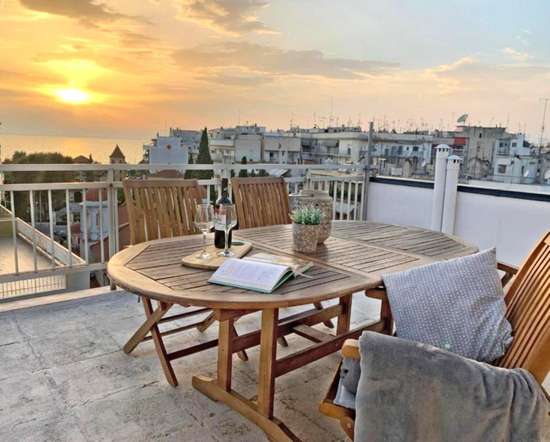 Sea View Sunset Penthouse Apartment Tesalonika Bagian luar foto